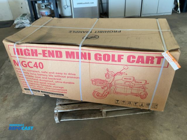 Lot 2-41427 - New SDLANCH MGC40 3-Wheel Mini Electric Golf Cart / Scooter, 60 Volt, Three Speed, 2-Passenger, Pneu...