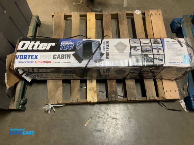 Lot 2-19303 - Otter vortex pro cabin, 2-3 persons