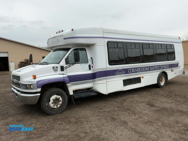 Lot 2-22933 - 2007 Chevrolet C5500 Passenger Bus