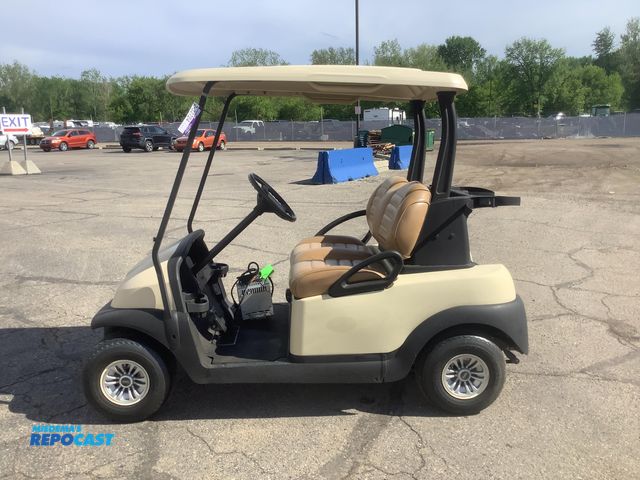 Lot 2-32724 - 2010 Club Car 2 Seater Golf Cart