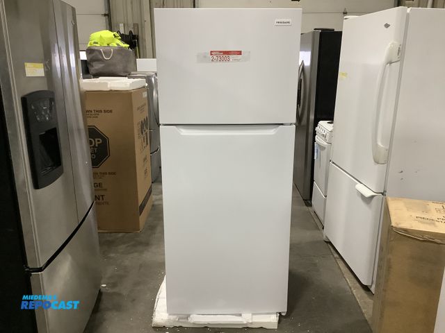 Lot 2-73003 - New Electric Free Standing Frigidaire FFHT1822UW Refrigerator/Freezer