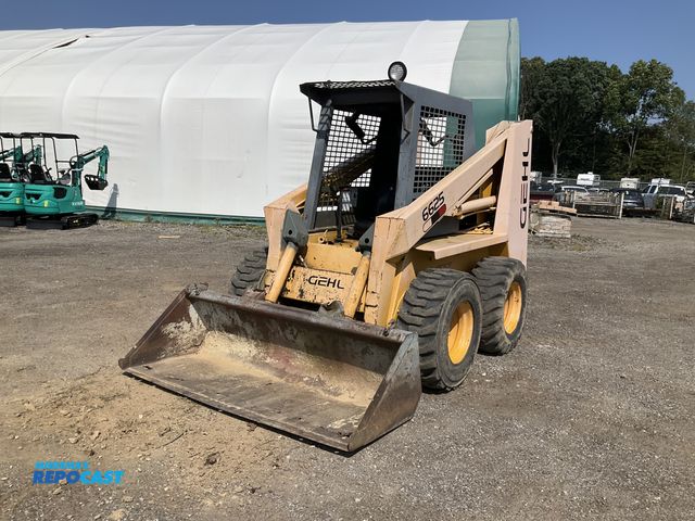 Lot 2-71093 - Gehl 6625 Skid Steer