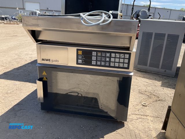 Lot 2-34722 - MIWI  Gusto SK Convection Oven