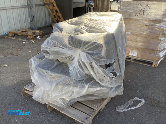 Lot 2-17440 - Skid Lot of Various Size RV Furniture Cushions