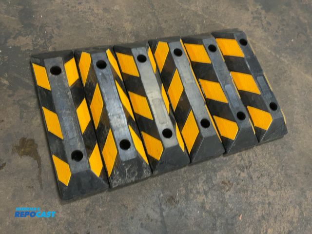 Lot 2-33051 - (6) New Rubber Parking Curb Blocks, approx. 21”x6”x4” tall