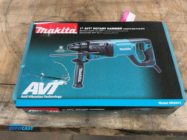 Lot 2-21978 - New Makita 1" AVT Rotary Hammer Drill, Accepts SDS-Plus Bits, Model HR2641, Storage Case is Cracked