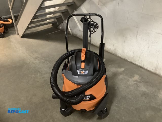 Lot 2-79386 - Ridgid 16gal wet/dry vacuum