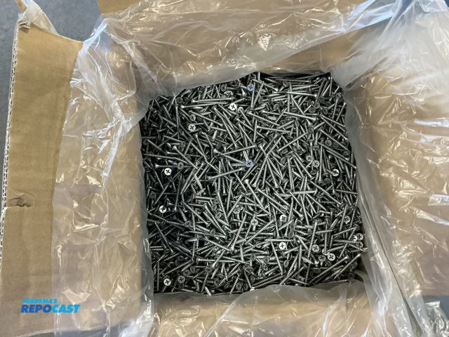 Lot 2-33261 - (2) boxes of no. 6-15 x 1-5/8" Phillips Bugle Drywall Screws - abt 5000 screws per box