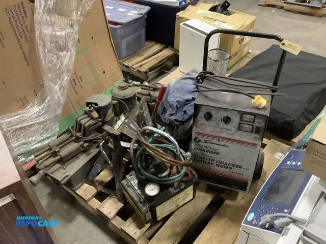 Lot 2-73417 - Lot of (1) 8H 56C17D68B Ammco shoe grinder, a Safe Arc brake shoe grinder, a Schumacher 2/10/50amp c...