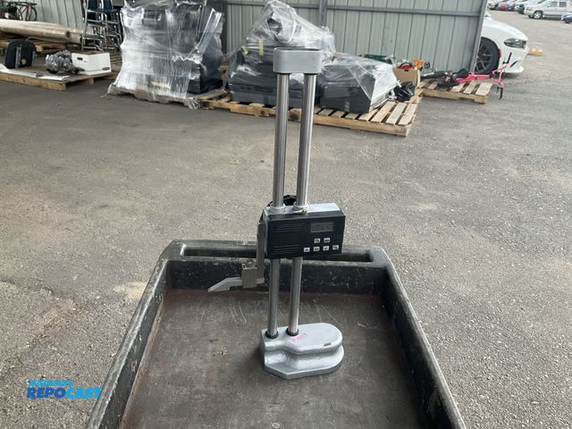 Lot 2-76279 - 0-12" DIGITAL HEIGHT GAGE GOOD WORKING CONDITION
