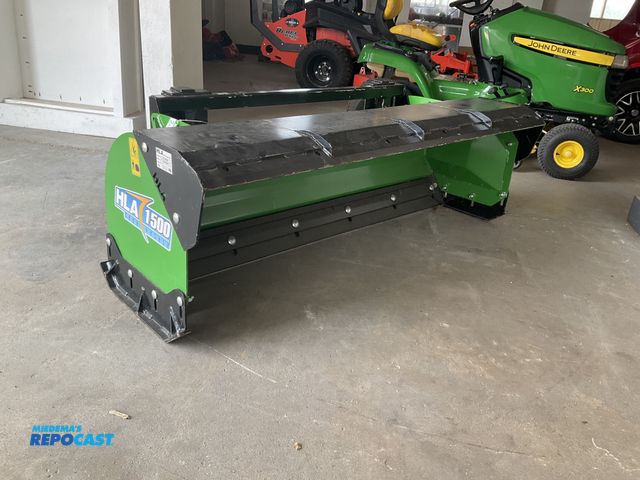 Lot 2-61987 - HLA SP150066- Snow Pusher 66" Snow Pusher Quick Attach