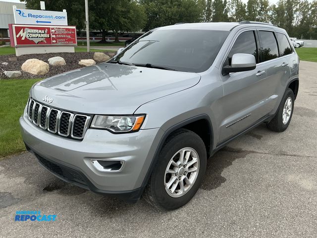Lot 2-45149 - 2018 Jeep Grand Cherokee Grand Cherokee Laredo 4WD SUV 4x4