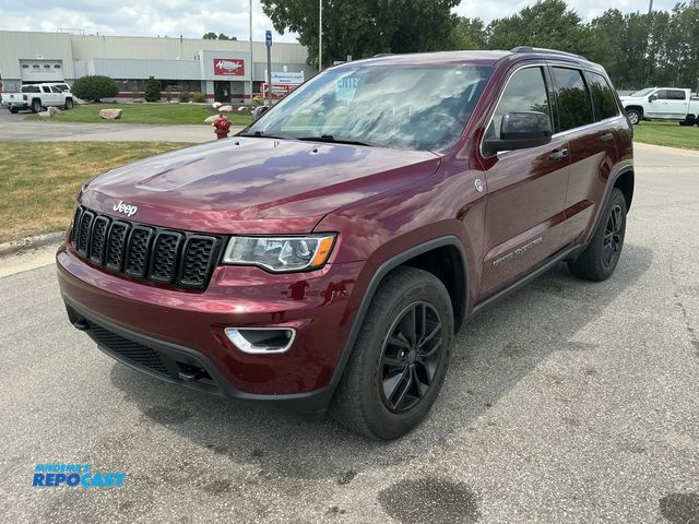 Lot 2-45862 - 2020 Jeep Grand Cherokee Laredo E SUV 4x4