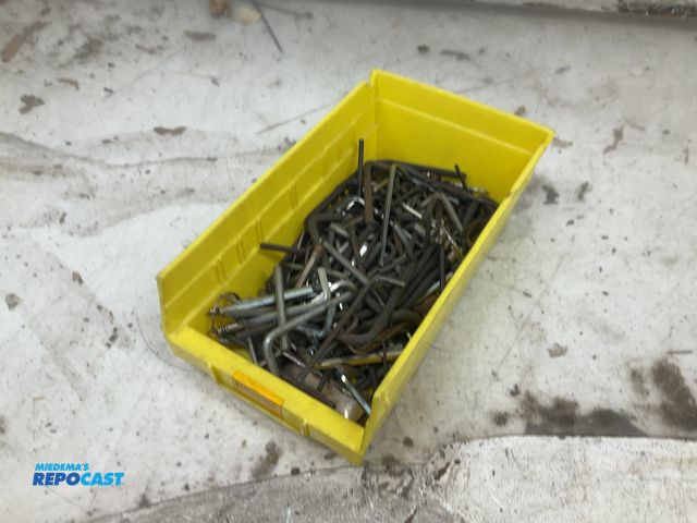 Lot 2-33520 - misc set of allen wrench hex keys, various sized and thicknesses, lengths vary from 2” to 4.5”