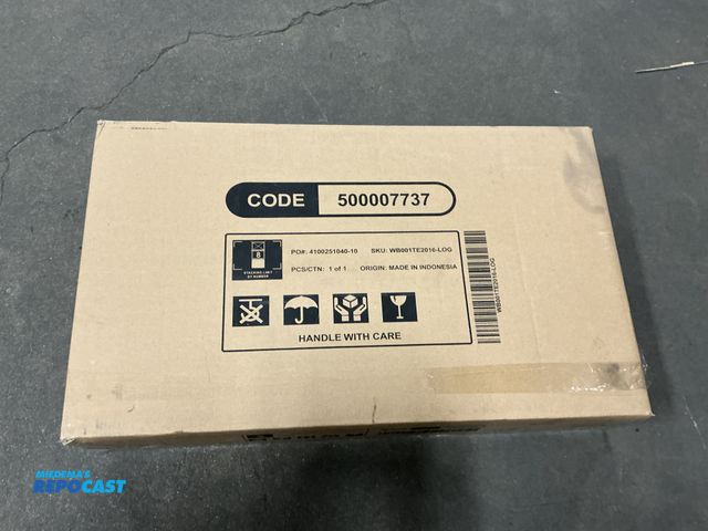 Lot 2-96678 - Brand New Wooden Furniture, unknown type, #WB001TE2016-LOG