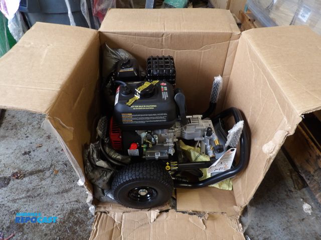 Lot 2-58294 - New Simpson Gas-powered pressure washer: Medium duty cart, 3400psi 2.5gpm, 5-1/2hp model# CM61083S