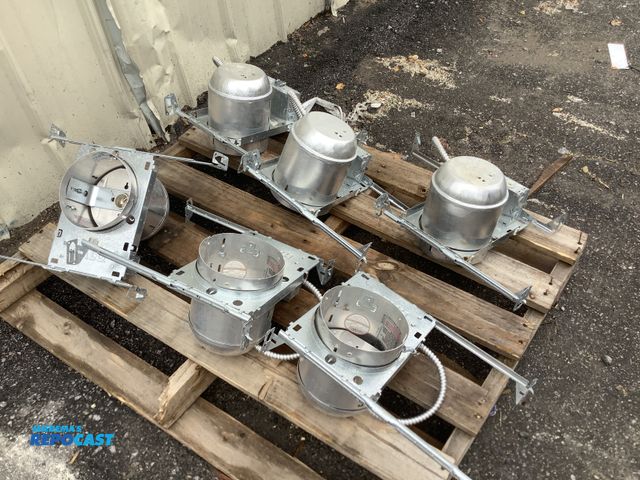 Lot 2-64160 - Lot of (6) halo recessed can lights
