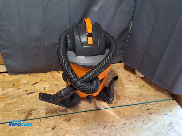 Lot 2-69517 - RIDGID 12 GALLON WET/DRY VACUUM (WORKS)