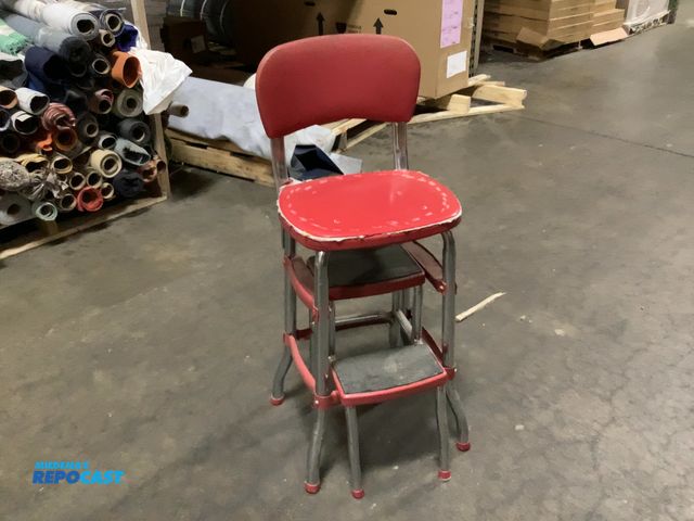 Lot 2-27286 - Red Fold-out stool