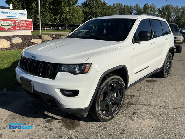 Lot 2-45198 - 2018 Jeep Grand Cherokee Laredo SUV 4x4