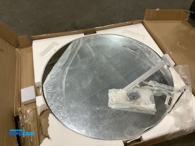 Lot 2-18636 - Toke shimi round 32" backlit makup mirror anti-fog JZR80