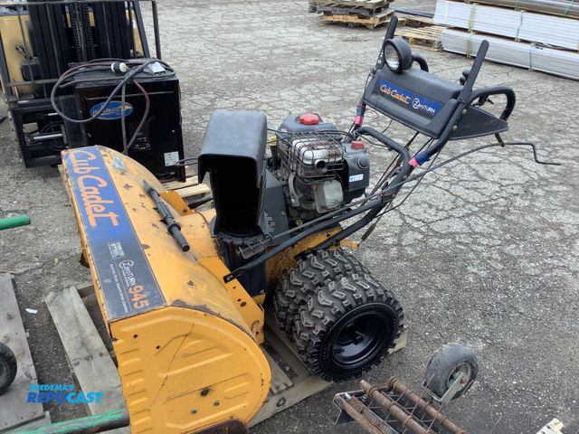 Lot 2-93545 - Cub cadet 945 31AH9J3W710 Zero turn power steering