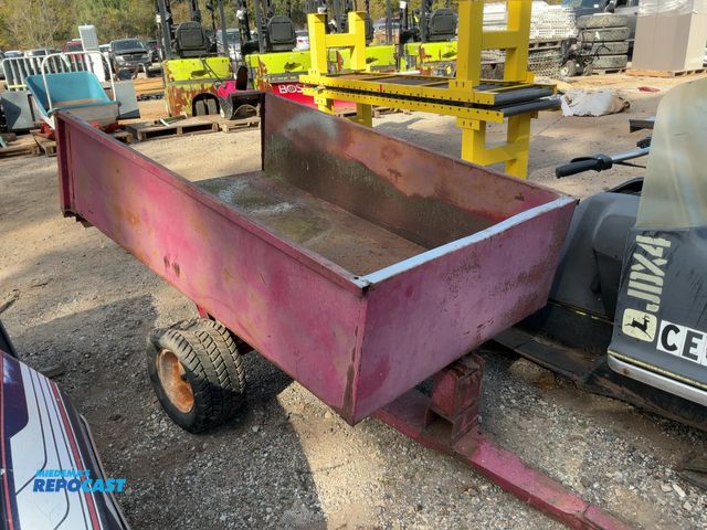 Lot 2-67760 - Wheel horse lawn and garden tractor, pull type dump trailer, large apacity, heavy duty metal dump bo...