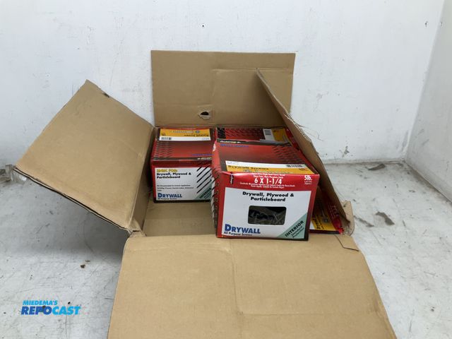 Lot 2-74615 - case #6 x 1-1/4" square bit black drywall screws