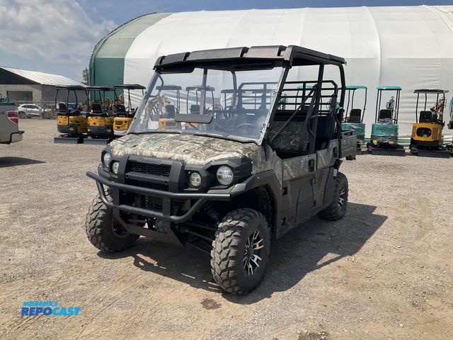 Lot 2-10514 - 2015 Kawasaki Mule KAF820-D UTV