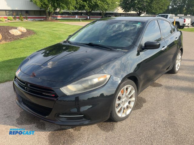 Lot 2-42065 - 2014 Dodge Dart SXT Sedan FWD