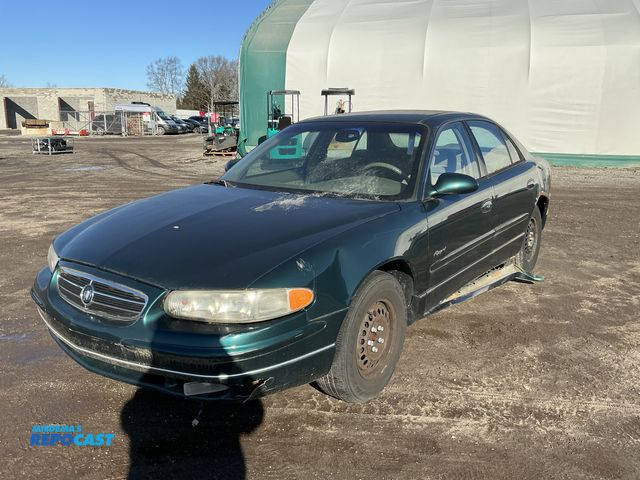 Lot 2-41545 - 1998 Buick Regal LS Sedan FWD