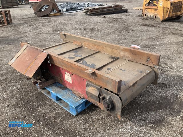 Lot 2-40898 - CMD conveyor 33”W x 84”L, 208-230/460 volt 3 phase electric, rubber belt with 3/4” tall paddles ever...