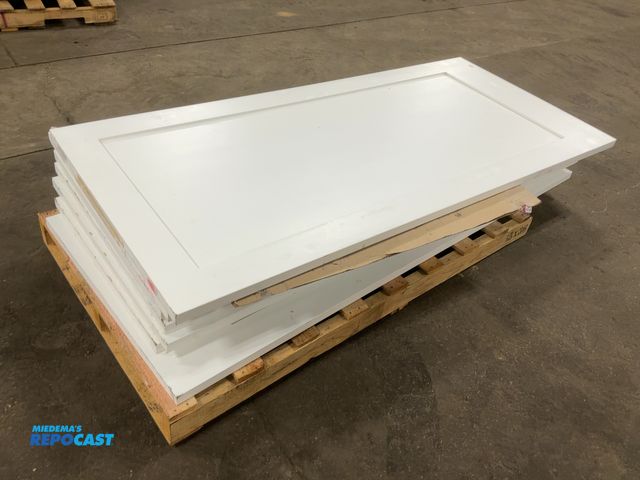 Lot 2-23844 - Lot of (7) Jeld-Wen 1-Panel Shaker Primed Interior Wood Doors, Solid Core, four 32”, two 36”, and on...