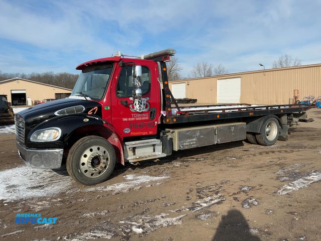 Lot 2-23737 - 2015 Freightliner M2 Flatbed Rollback Wrecker