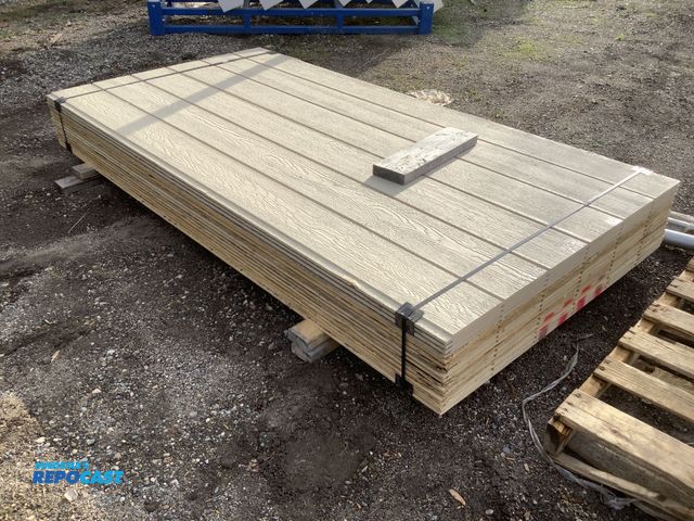 Lot 2-32822 - Lot of (16) pieces of Smart Siding panel 4' x 8' & some chips on the edges, but in fair condition