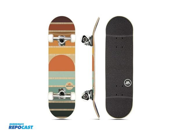 Lot 2-35804 - Magneto Boards Mini Cruiser RetroSun - skateboard