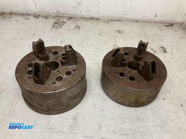 Lot 2-73408 - Lot of (2) Micro Centric Chucks HPC6-3