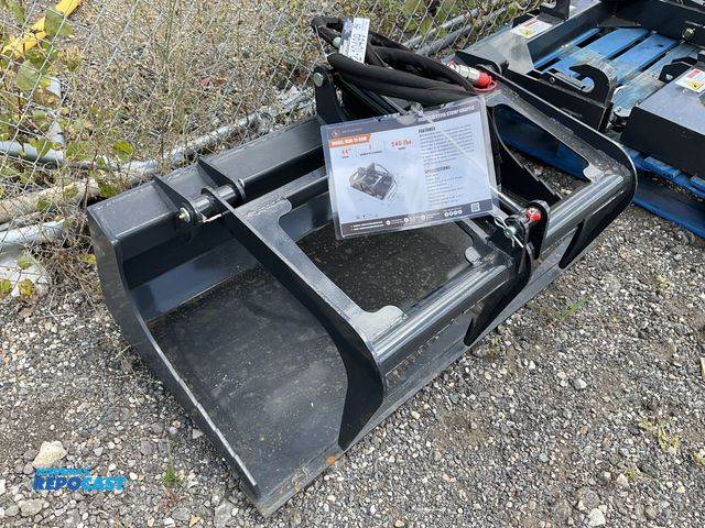 Lot 2-10186 - New Wolverine MSG-11-44W Mini Skid Steer Stump Grapple 44” Quick Attach Hydraulic Powered