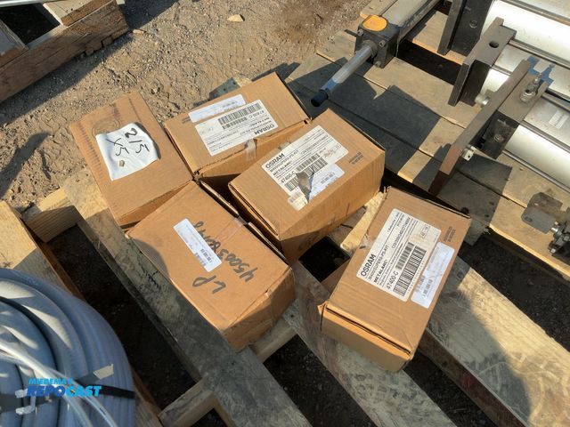 Lot 2-95987 - (5 boxes) of OSRAM M400/SUPER5-PS-KIT Metalarc ballast light kits