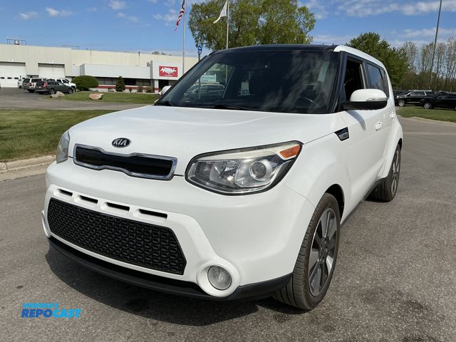 Lot 2-39612 - 2014 Kia Soul ! Wagon FWD