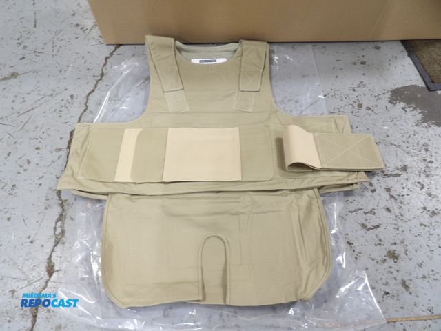 Lot 2-53952 - Lot of (10) New military Surplus low : Visibility body armor vest Iarge, vest only
