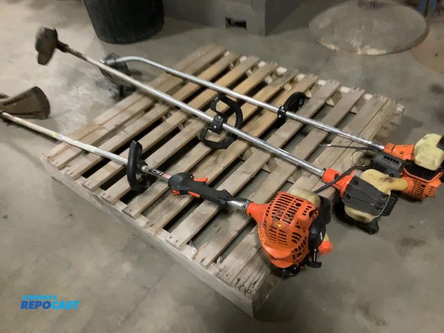 Lot 2-93500 - 3 3 echo gas weed wackers some working some not