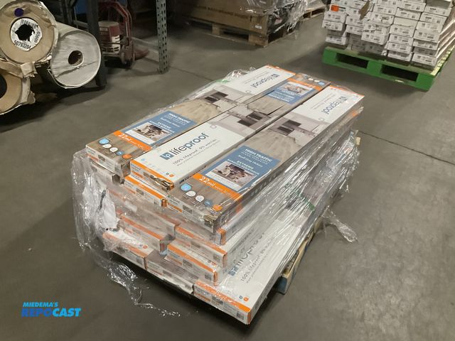 Lot 2-60436 - Skid lot of LifeProof Rigid Core Vinyl Plank Flooring Banff Gray Hickory, 8 Planks per Case, 19.05sq...