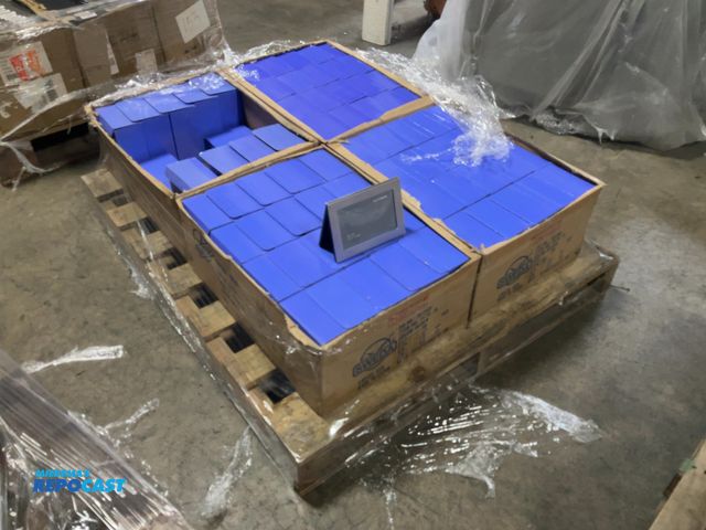 Lot 2-69567 - Lot of (71) boxes of Sweda picture frames,4”x6”
