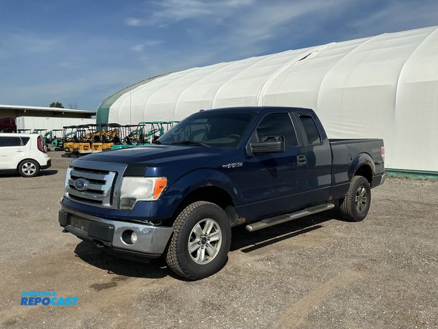 Lot 2-10239 - 2012 Ford F-150 XLT SuperCab 6.5-ft. Bed 4WD Extended Cab Standard Box Pickup Truck 4x4