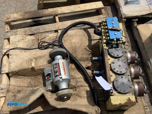 Lot 2-96799 - Skid lot of a Jet IBG industrial buffer and a multi spindle rotary table or tapping unit