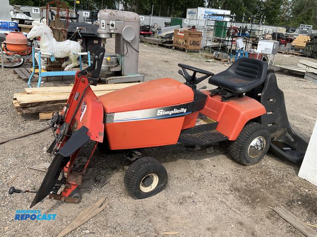 Lot 2-96137 - Simplicity 12.5LTH/16LTH Riding Lawn Mower