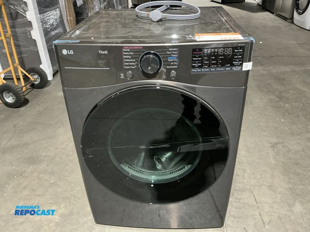 Lot 2-46445 - Scratch & Dent Electric LG DLEX4080B Dryer