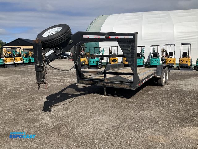 Lot 2-71064 - 2006 Downtoearth Car Hauler Trailer