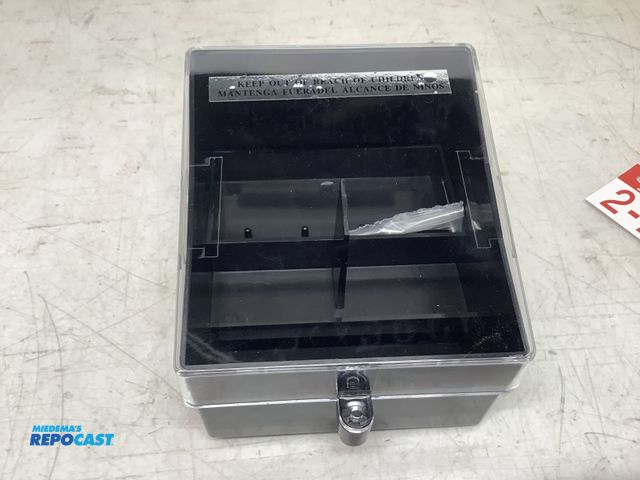 Lot 2-76919 - Commercial mouse bait station 30 pieces